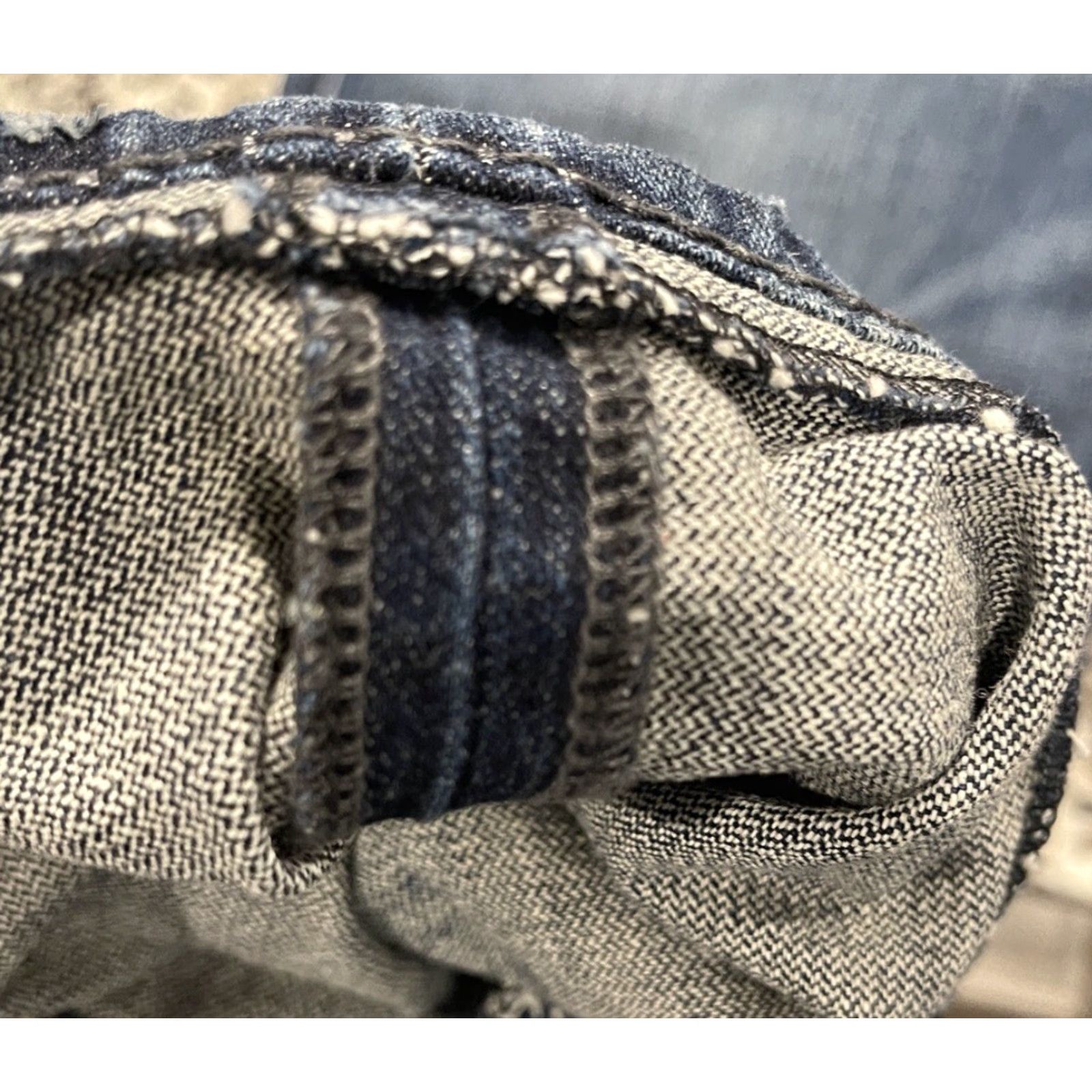 True Religion VINTAGE True Religion Jeans Mens 36x32 Blue Denim Ricky Giant Big T Made In USA Main Selling Point: Brand/Classic Size US 36 / EU 52 - 4 Thumbnail