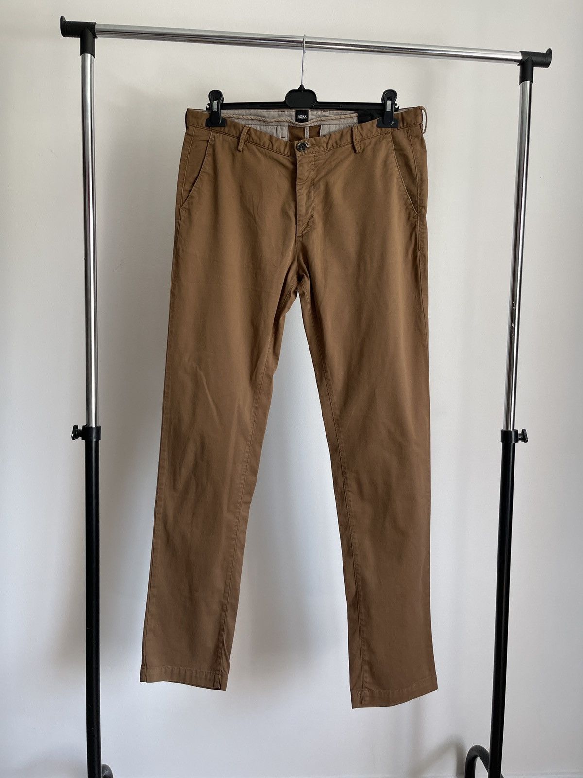 Hugo Boss Hugo boss chino pants brown Size US 34 / EU 50 - 1 Thumbnail