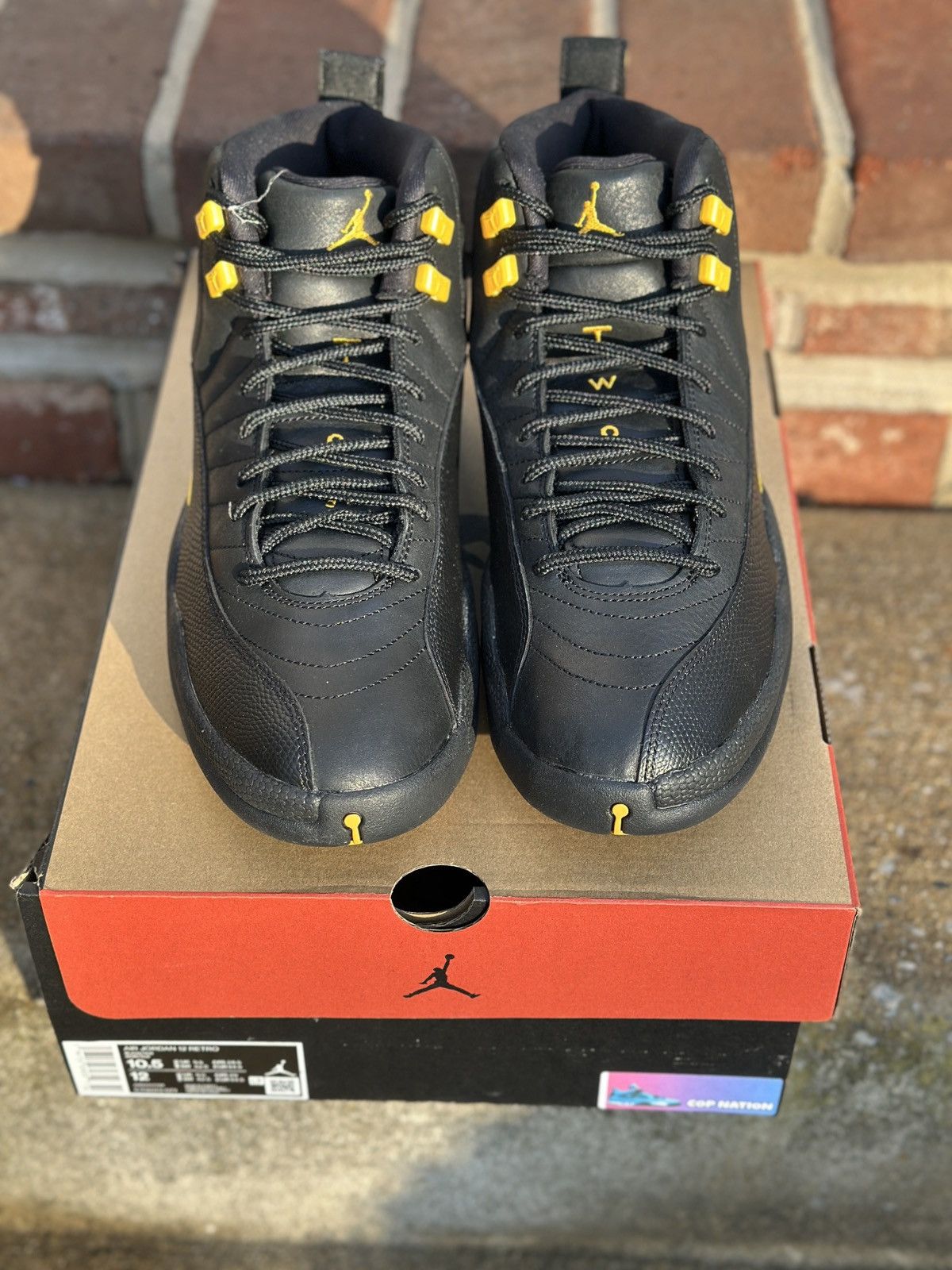 Jordan Brand Nike Air Jordan 12 Retro Black Taxi (10.5M) Size US 10.5 / EU 43-44 - 3 Thumbnail