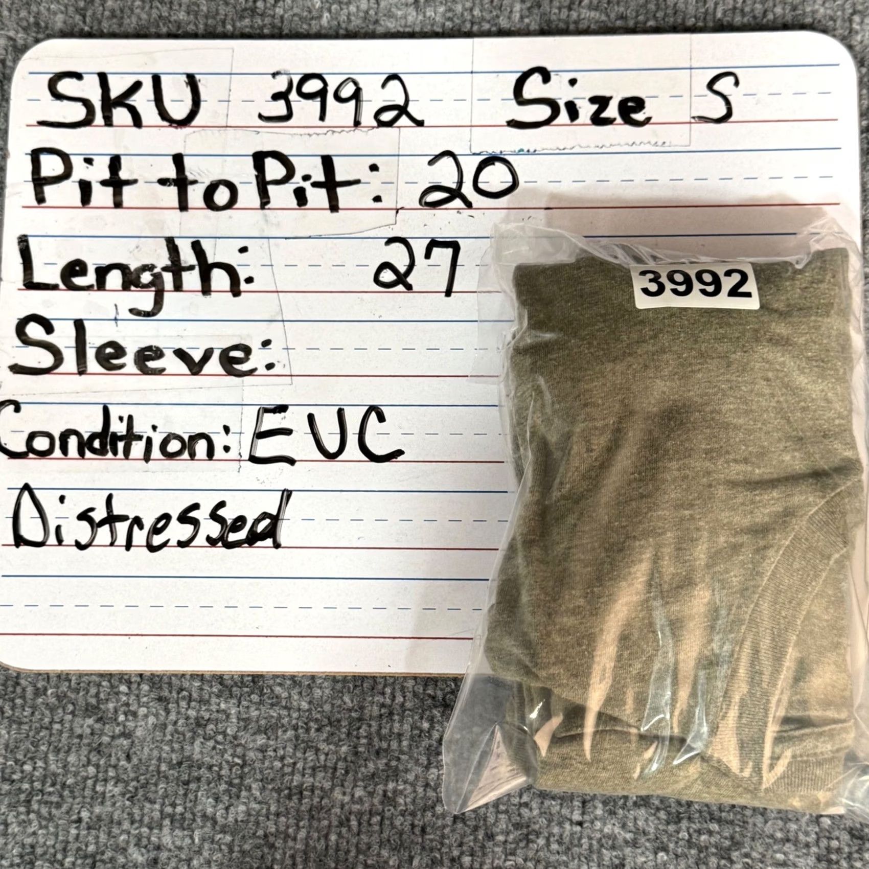 Levi's Levi's S T-Shirt Olive Green Distressed Batwing Logo Heathered Graphic Streetwear Shirt Men Small Green Batwing Distressed Logo 90s Art Nature Mens Size US S / EU 44-46 / 1 - 5 Thumbnail