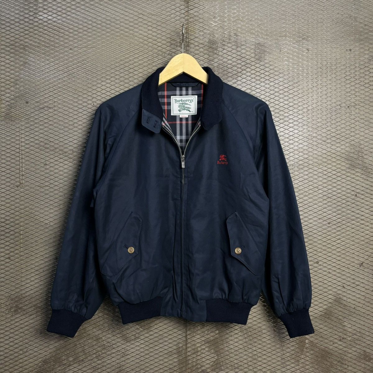 image of Vintage Burberrys Nova Check Hr Jacket in Navy, Men's (Size Small)