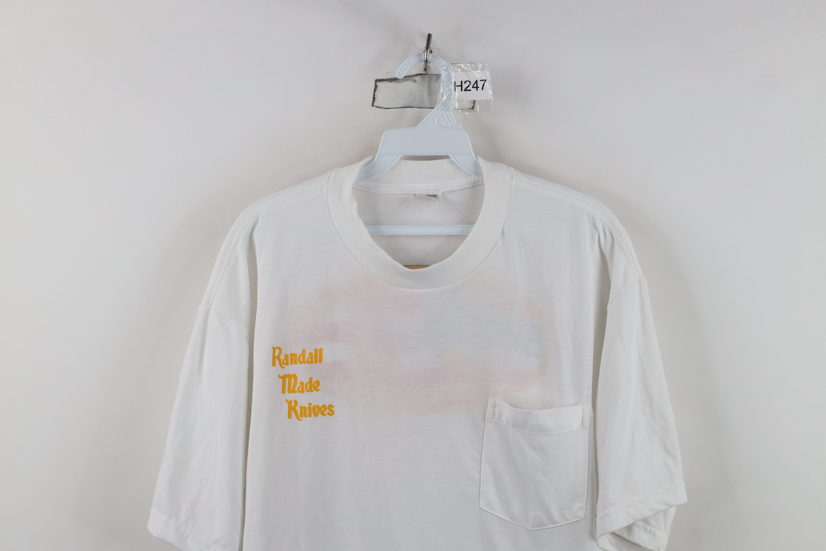 Vintage Vintage 90s Randall Made Knives Pocket T-Shirt White USA Size US L / EU 52-54 / 3 - 2 Thumbnail