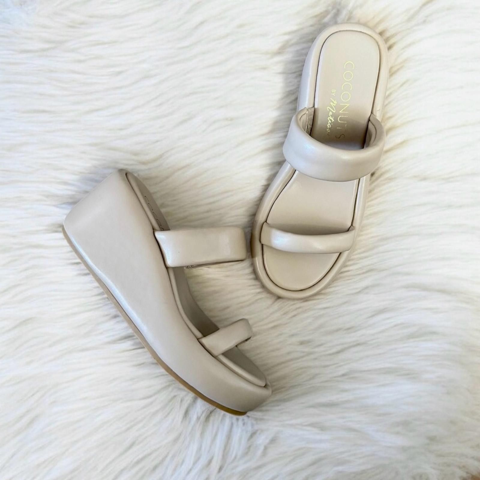 Other Coconuts by Matisse ‘Unique’ Wedge Sandals Size US 9 / IT 39 - 1 Thumbnail
