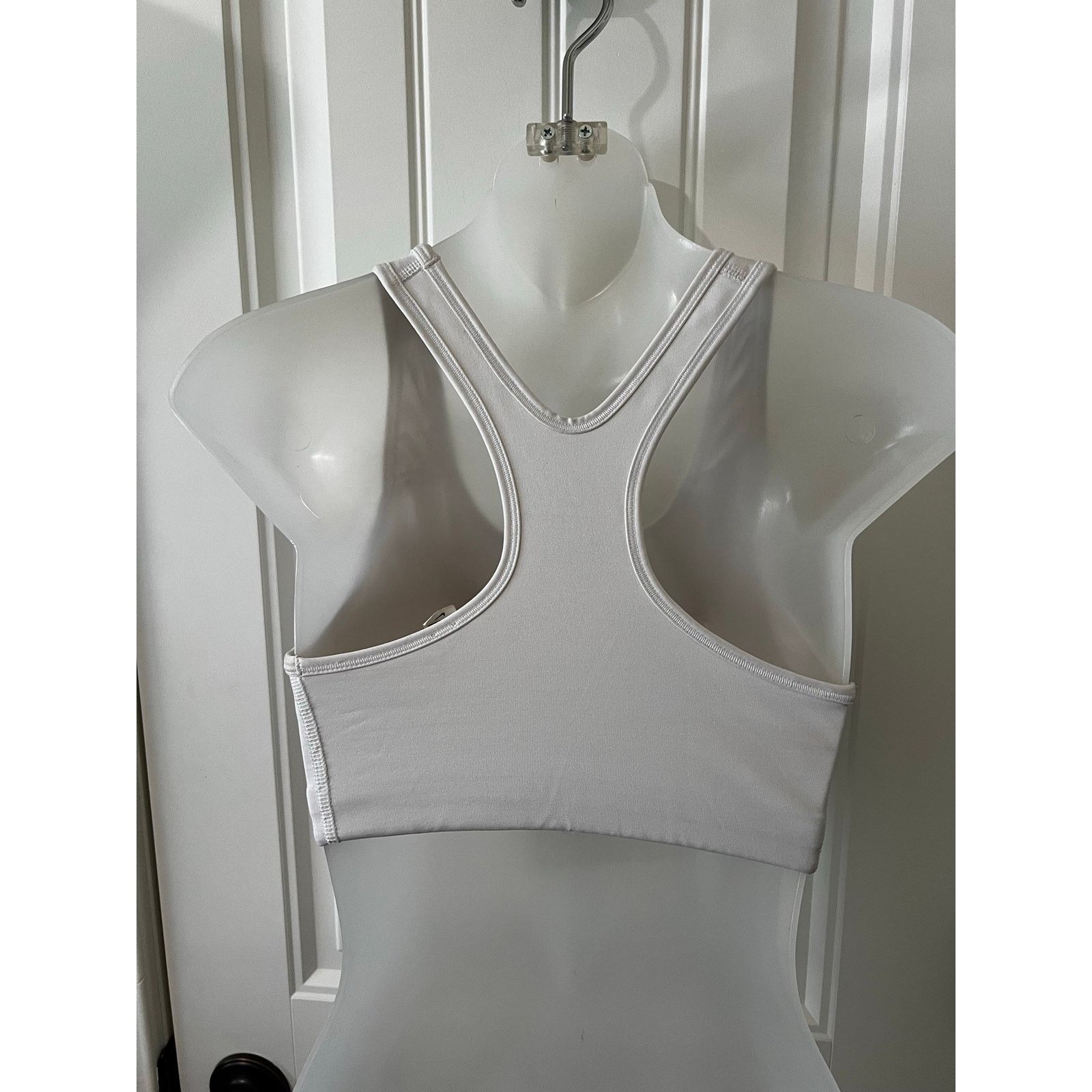 Nike Dri-Fit Women’s White Sports Bra Racerback cut Athletic S Size S / US 4 / IT 40 - 7 Thumbnail