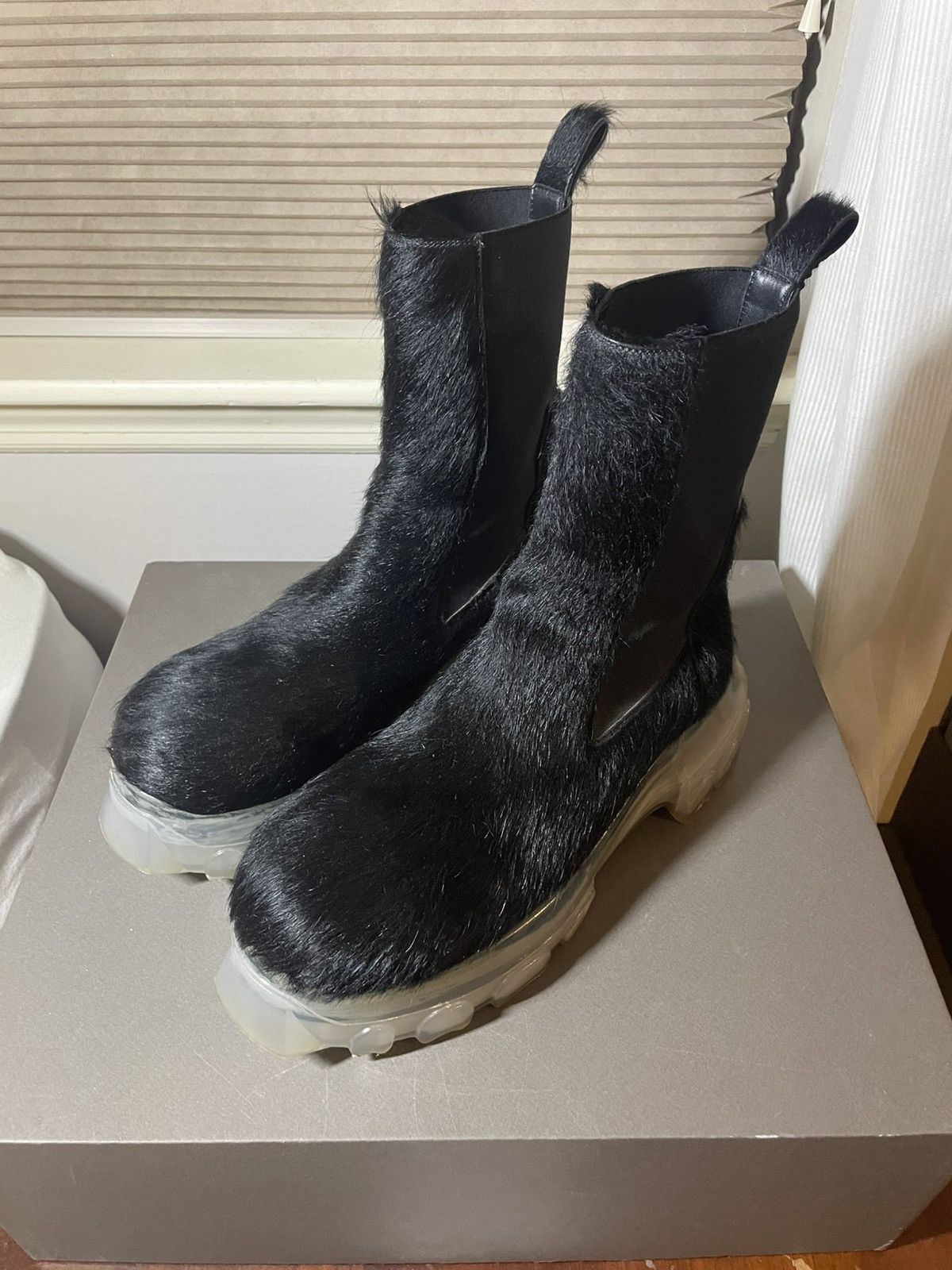 Rick Owens Beatle Bozo Tractor Genuine Calf Hair Chelsea Boots Pre-owned Rick Owens Creeper Bozo Tractor Pony Zip Hair Boot  main image 2