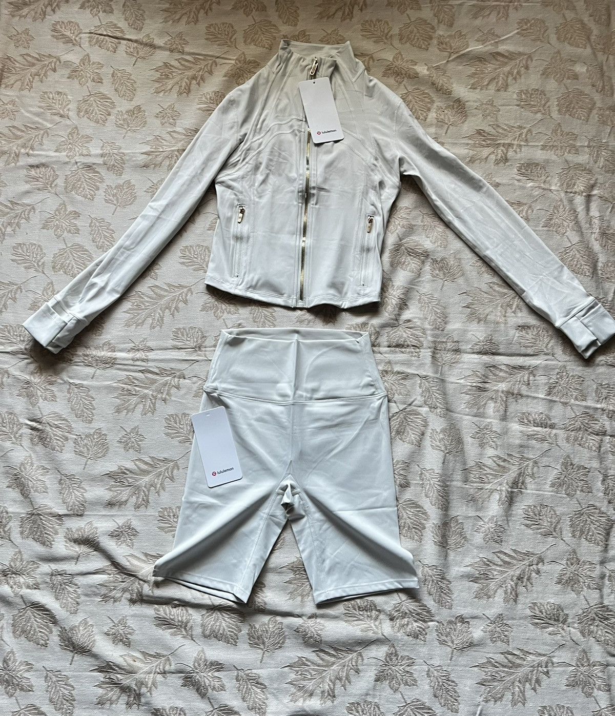 Lululemon White define cropped lulu set Size M / US 6-8 / IT 42-44 - 1 Preview