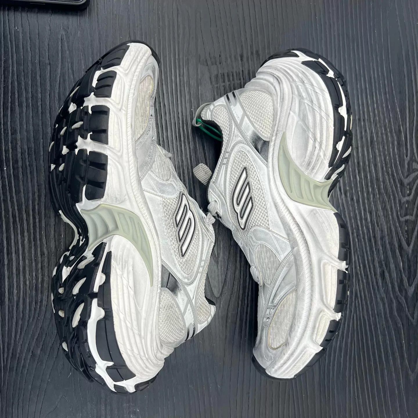 Balenciaga Balenciaga 10xl gray size 42 new Size US 9 / EU 42 - 3 Thumbnail