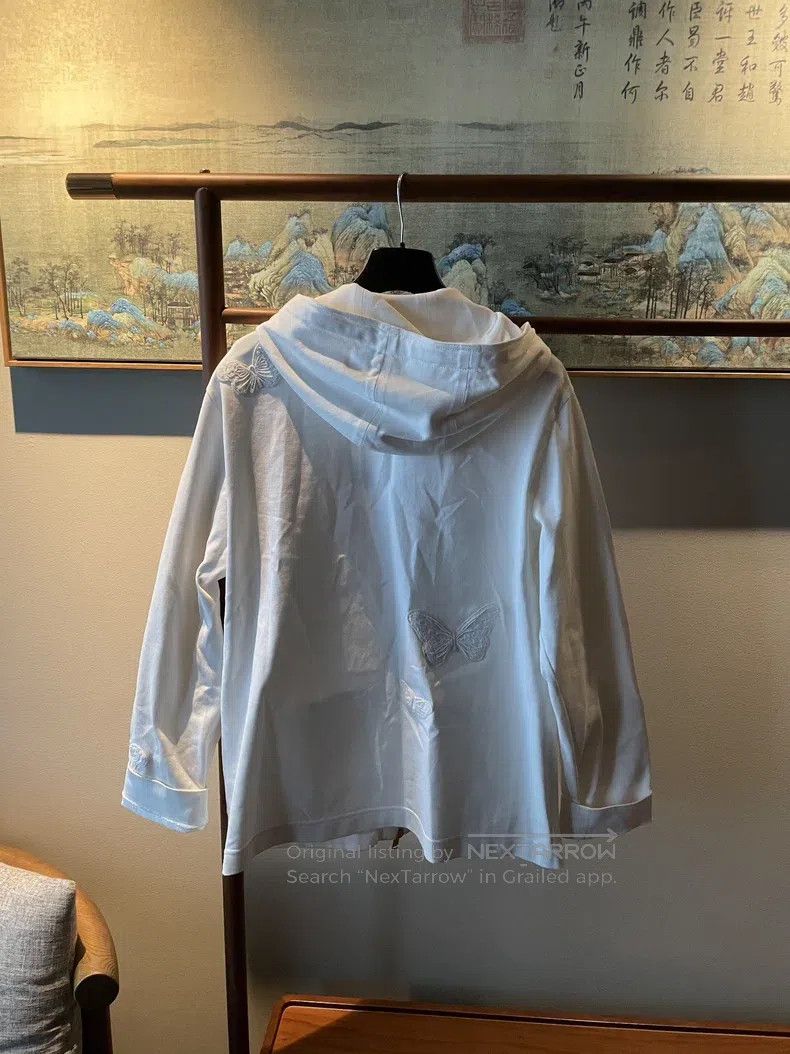 Valentino Valentino White butterfly embroidered hooded jacket Size US M / EU 48-50 / 2 - 2 Thumbnail