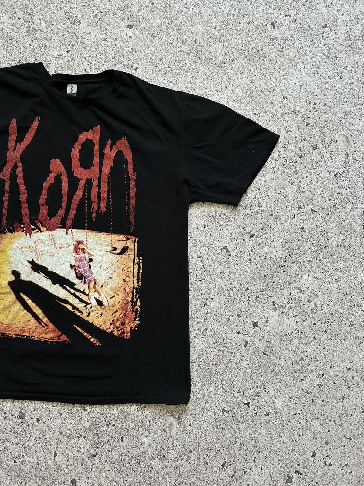 Band Tees Rare Korn Girl on a Swing Band Death Metal Rock T-Shirt Size US XL / EU 56 / 4 - 4 Thumbnail
