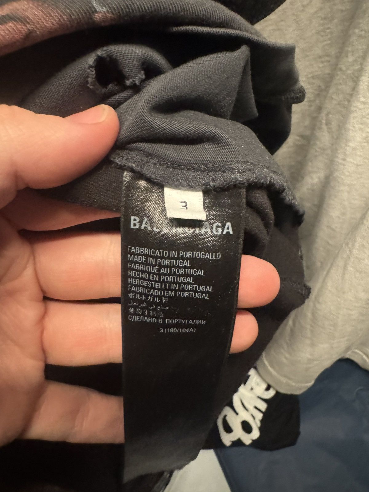 Balenciaga Balenciaga Upside Down Tshirt Size US L / EU 52-54 / 3 - 7 Thumbnail