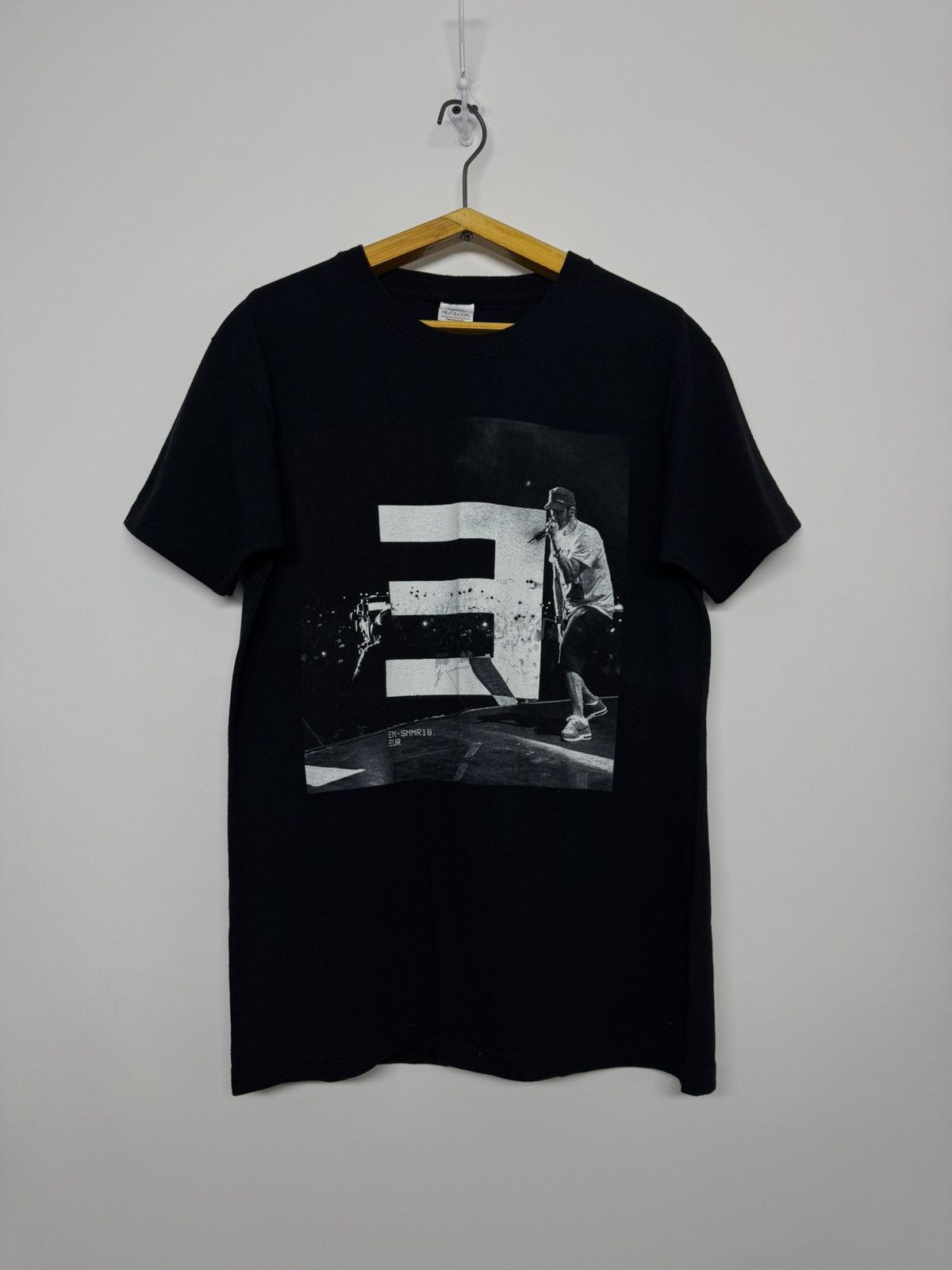 Fruit Of The Loom Vintage Y2k 2018 Eminem Tour T-Shirt Size US S / EU 44-46 / 1 - 3 Thumbnail