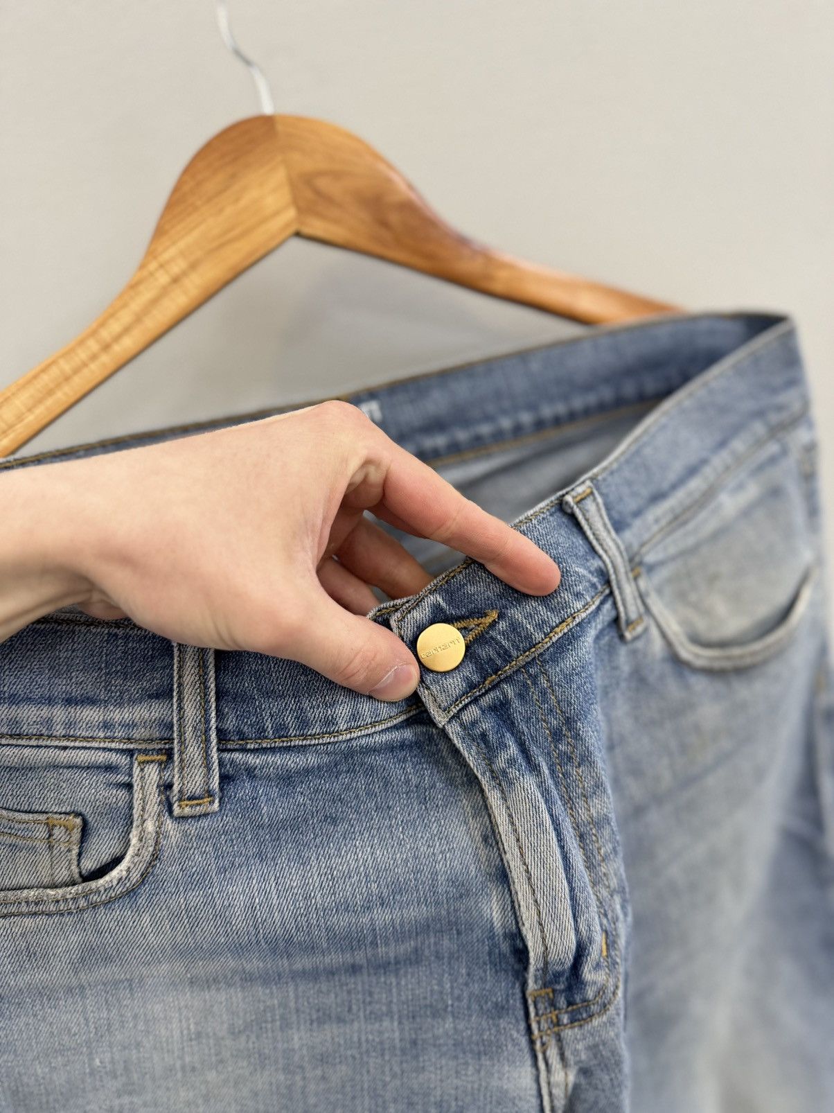 Carhartt × Carhartt Wip × Vintage Crazy Vintage 90s Carhartt Jeans Relaxed Fit Light Wash Work Size US 33 - 6 Thumbnail