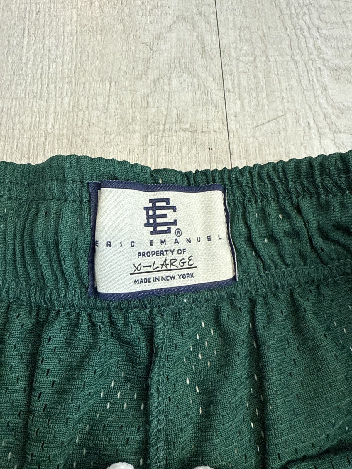 Eric Emanuel × NFL Eric Emanuel x NFL eagles green shorts Size US 36 / EU 52 - 5 Thumbnail