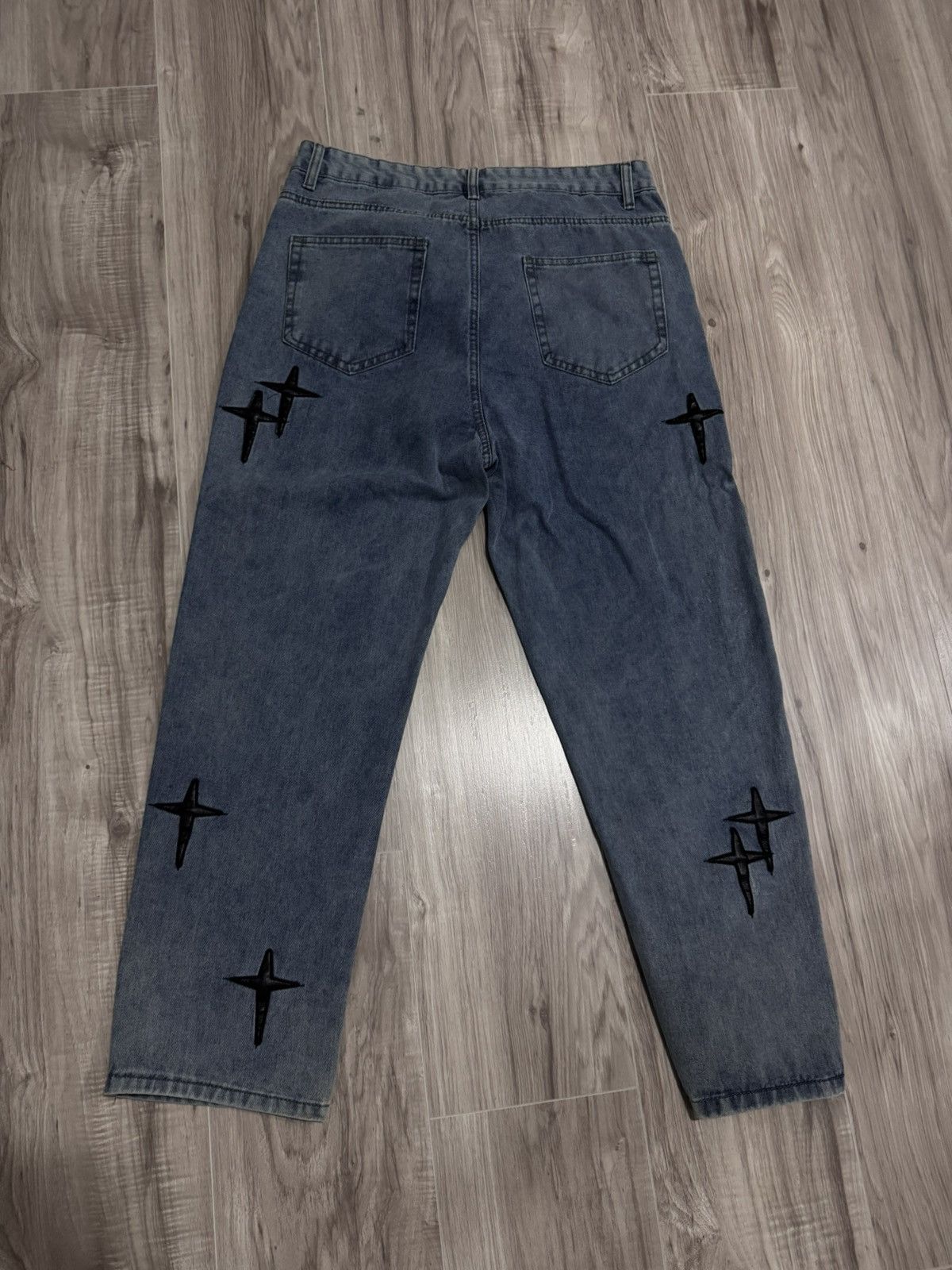 Japanese Brand Baggy "Cross/Star Print" Jeans - Size 32 Size US 32 / EU 48 - 3 Thumbnail
