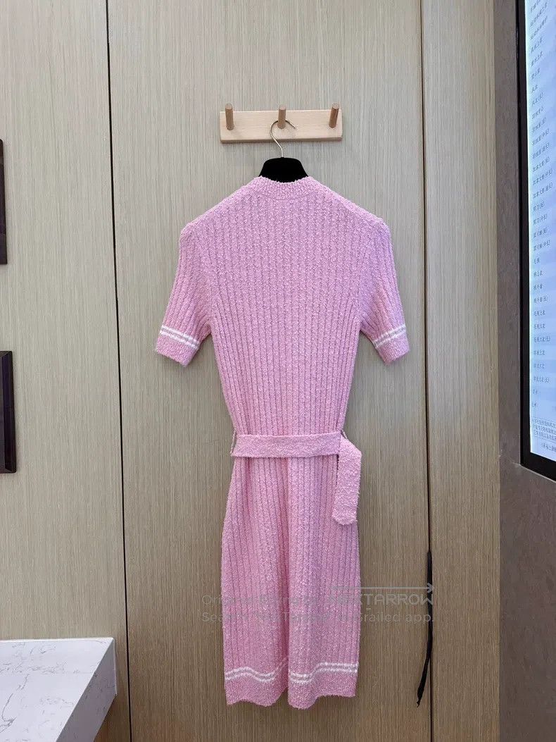 Chanel Chanel Xiaoxiangfeng pink slim knitted sexy dress Size XXS / US 00 / IT 34 - 4 Thumbnail