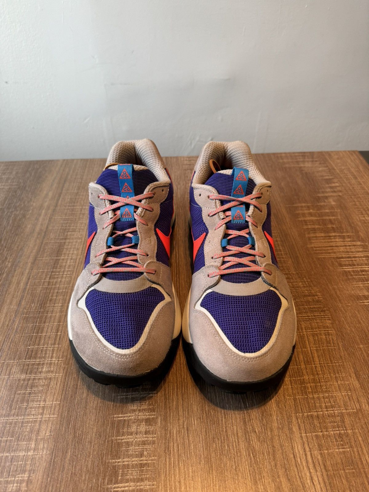Nike Nike ACG Lowcate Low Crimson Gray Trail Running Mens Sz 12 Size US 12 / EU 45 - 3 Thumbnail