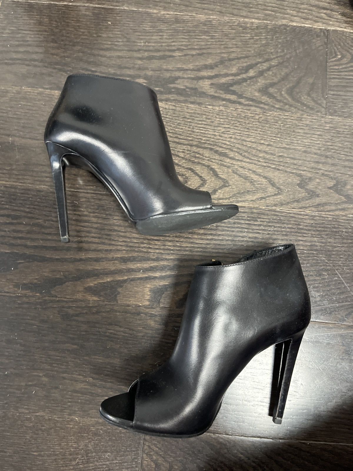 Tom Ford Tom Ford Enclosed Heels Size US 8.5 / IT 38.5 - 2 Thumbnail