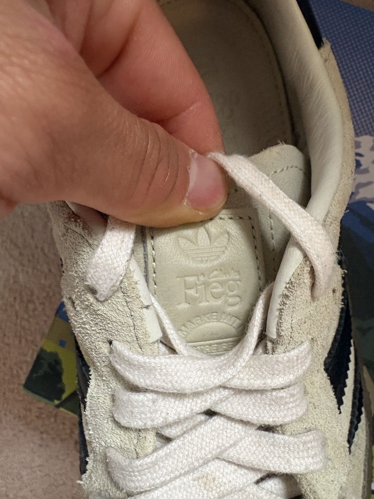 Adidas × Clarks × Ronnie Fieg Adidas x Kith x Clarks 8th Street Samba White Black Size 8.5 Size US 8.5 / EU 41-42 - 7 Thumbnail
