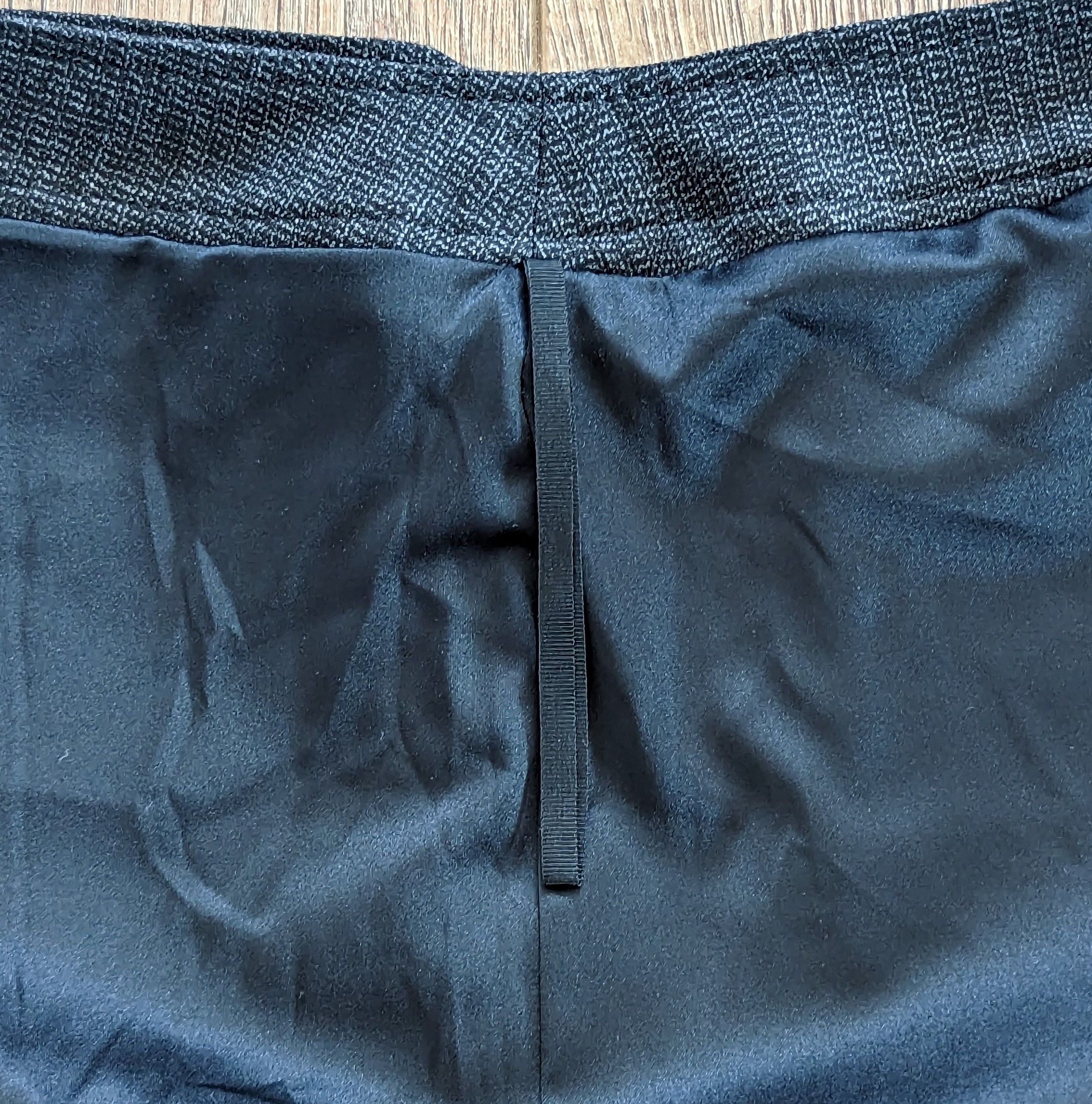 Dolce & Gabbana Dolce & Gabbana Mini Skirt Leather Applic 38 M Made In Italy Size 26" / US 2 / IT 38 - 11 Thumbnail