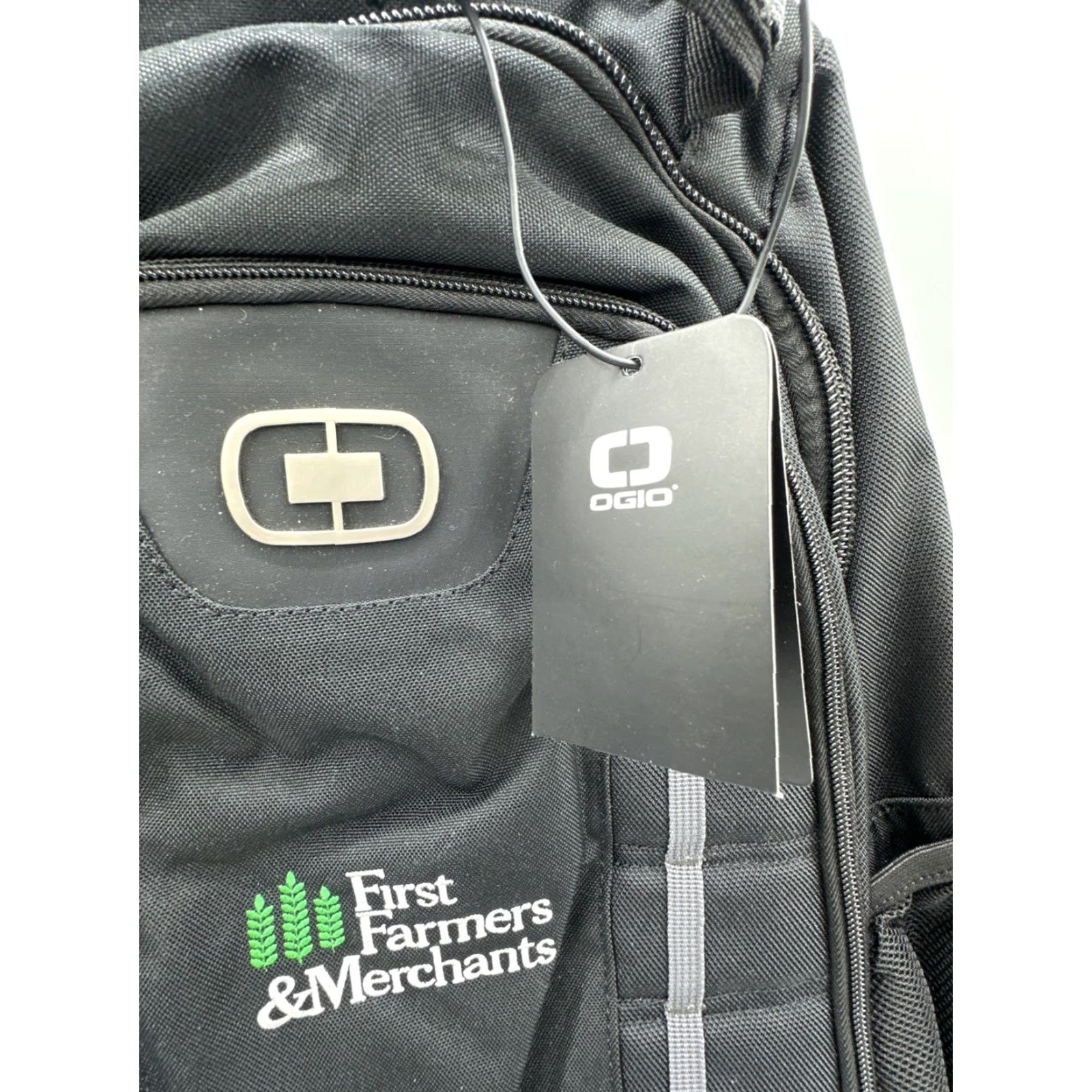 Vintage OGIO Backpack Men NWT Laptop Sleeve/Protection Pockets School Outdoor Black Polyester Nylon/Canvas Fabric OGIO Size ONE SIZE - 3 Thumbnail