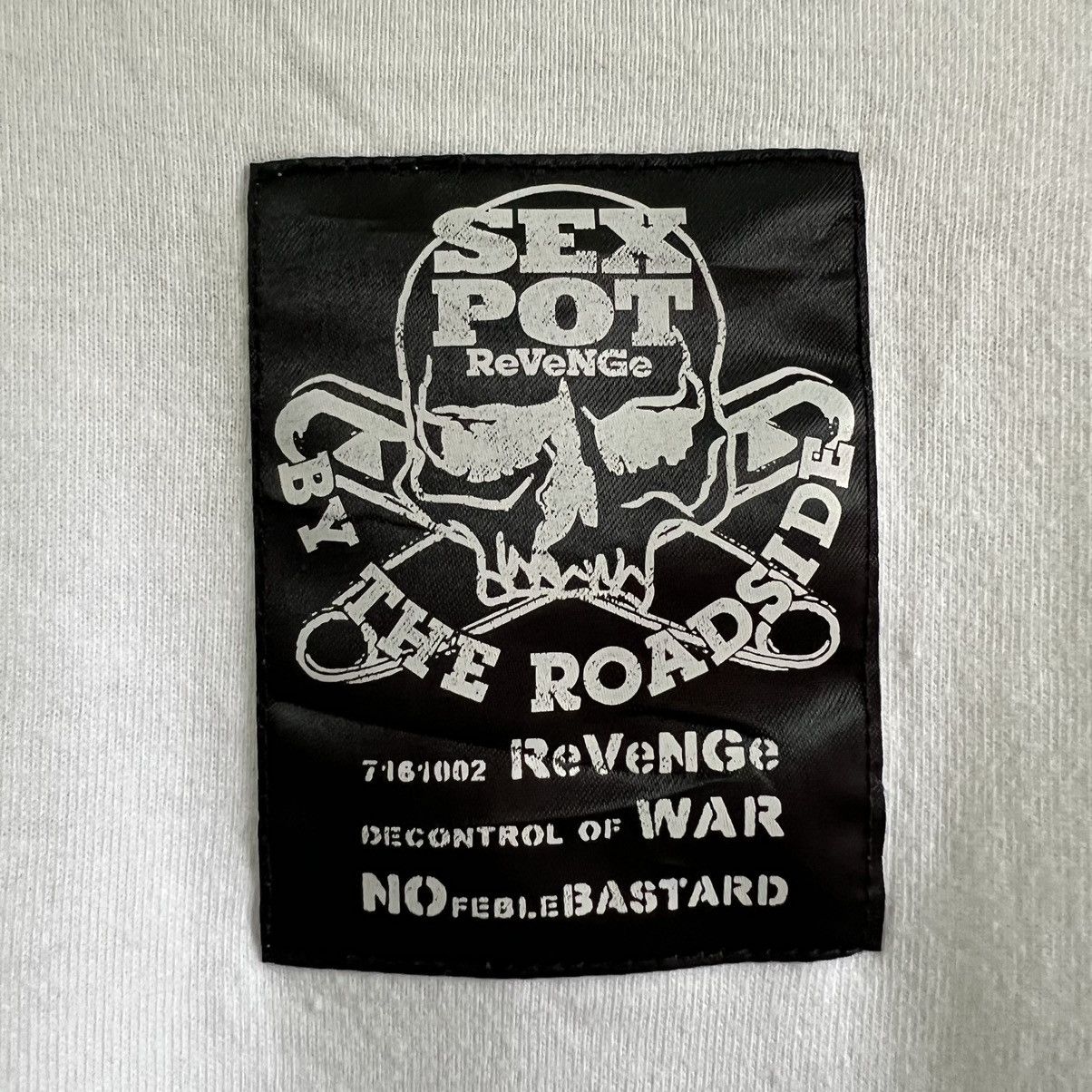 Japanese Brand SEX POT REVENGE SEARCH AND DESTROY TEE Size US M / EU 48-50 / 2 - 8 Thumbnail