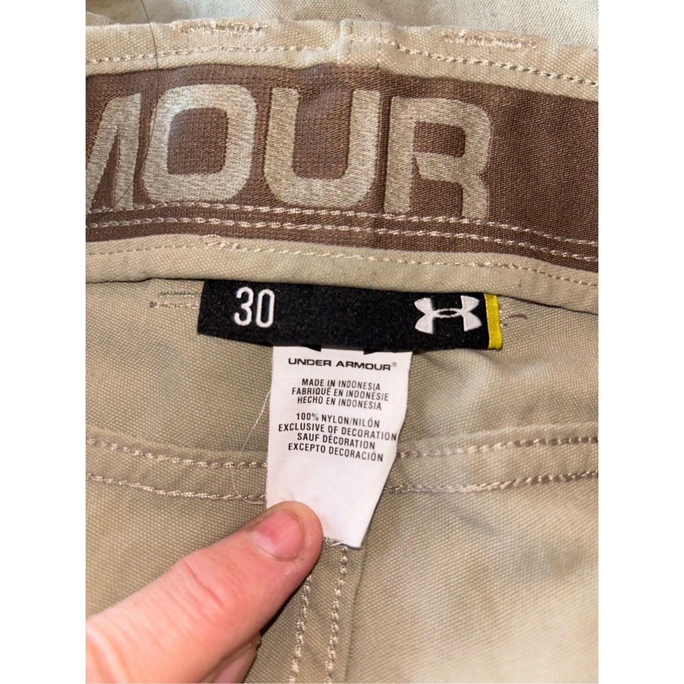 Under Armour UNDER ARMOUR Mens 30 Tan Casual Cargo Shorts 10" Inseam Nylo Size US 30 / EU 46 - 3 Thumbnail
