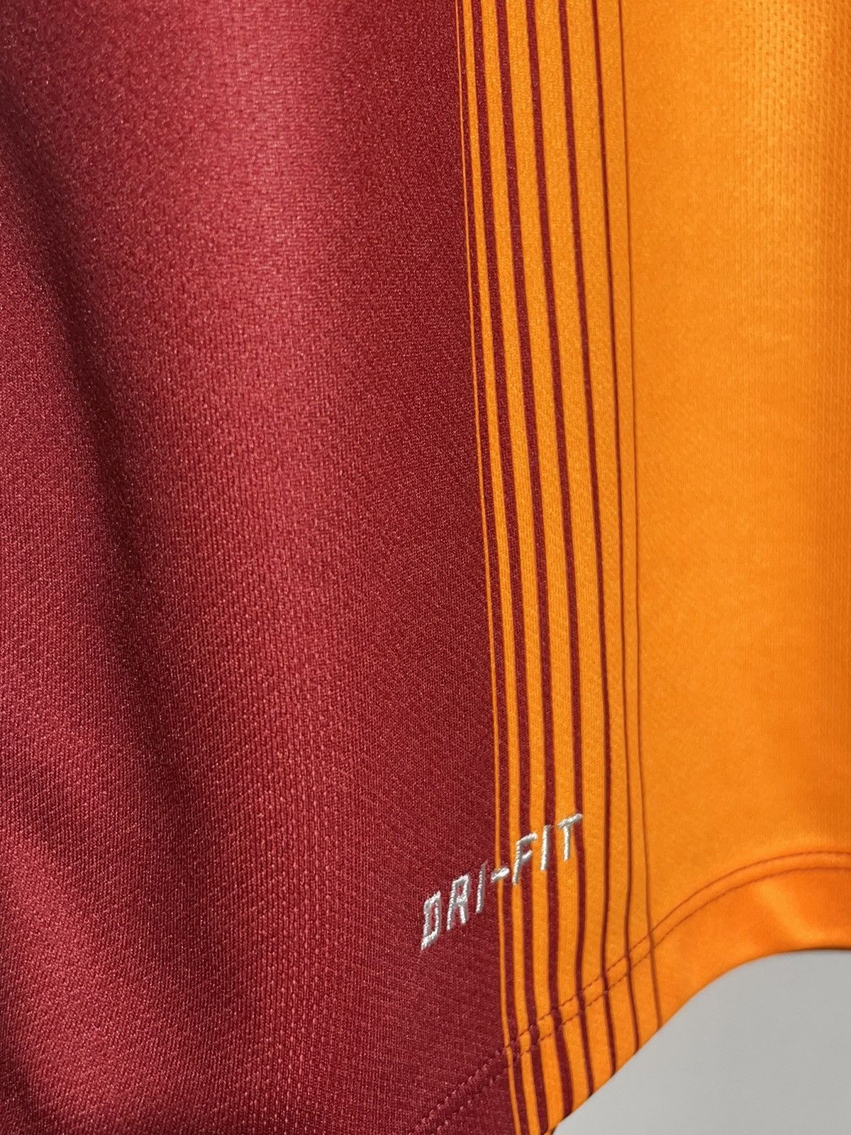 Nike Galatasaray Home 2014/15 Nike Y2k Streetwear Football Shirt Size US M / EU 48-50 / 2 - 7 Thumbnail