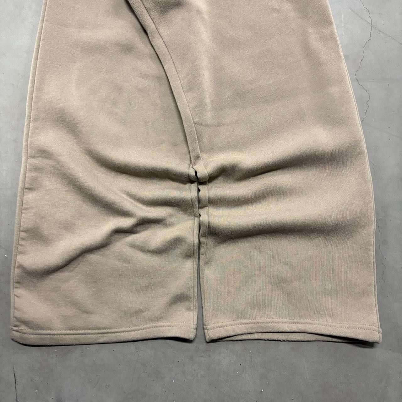 Vintage Crazy Vintage Y2K/2000s Baggy Wideleg Tan Brown Faded Rose Sweatpants! Size US 36 / EU 52 - 4 Thumbnail
