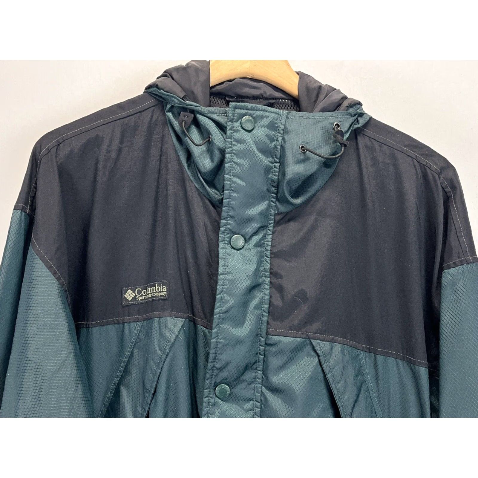 Vintage Columbia Jacket Men’s L GUC Hood Windbreaker Omni Shield Green Black Size US L / EU 52-54 / 3 - 4 Thumbnail
