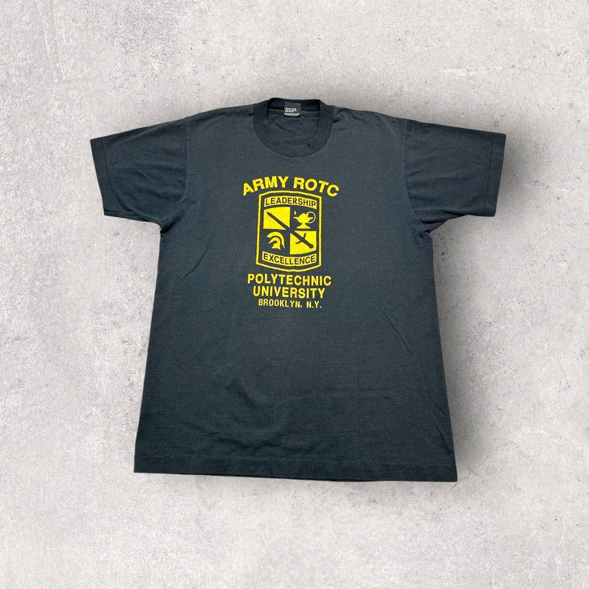 Vintage Vintage Army tee Size US L / EU 52-54 / 3 - 1 Thumbnail