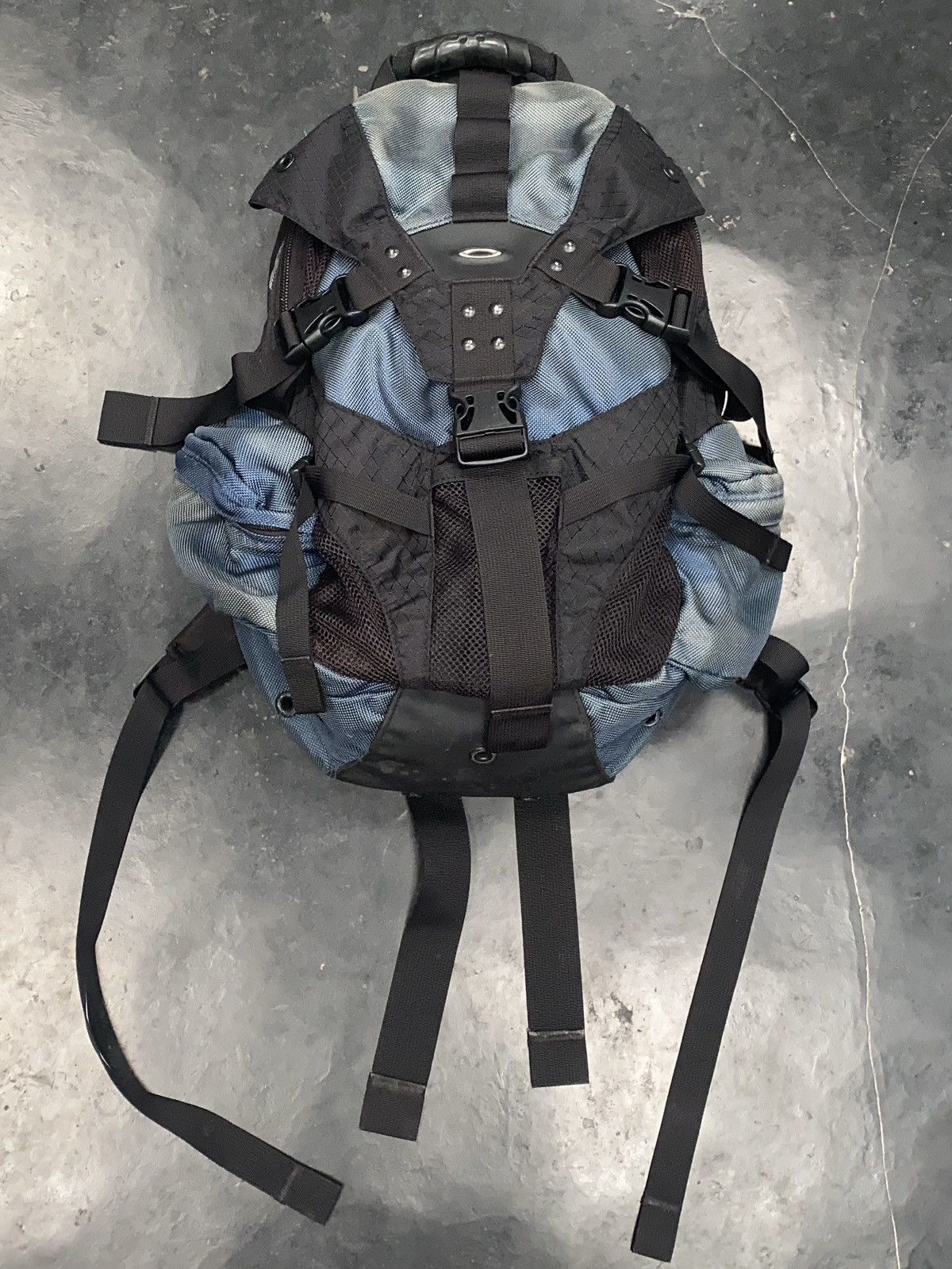 Oakley Vintage 90S Oakley Technical Backpack Blue Size ONE SIZE - 1 Thumbnail