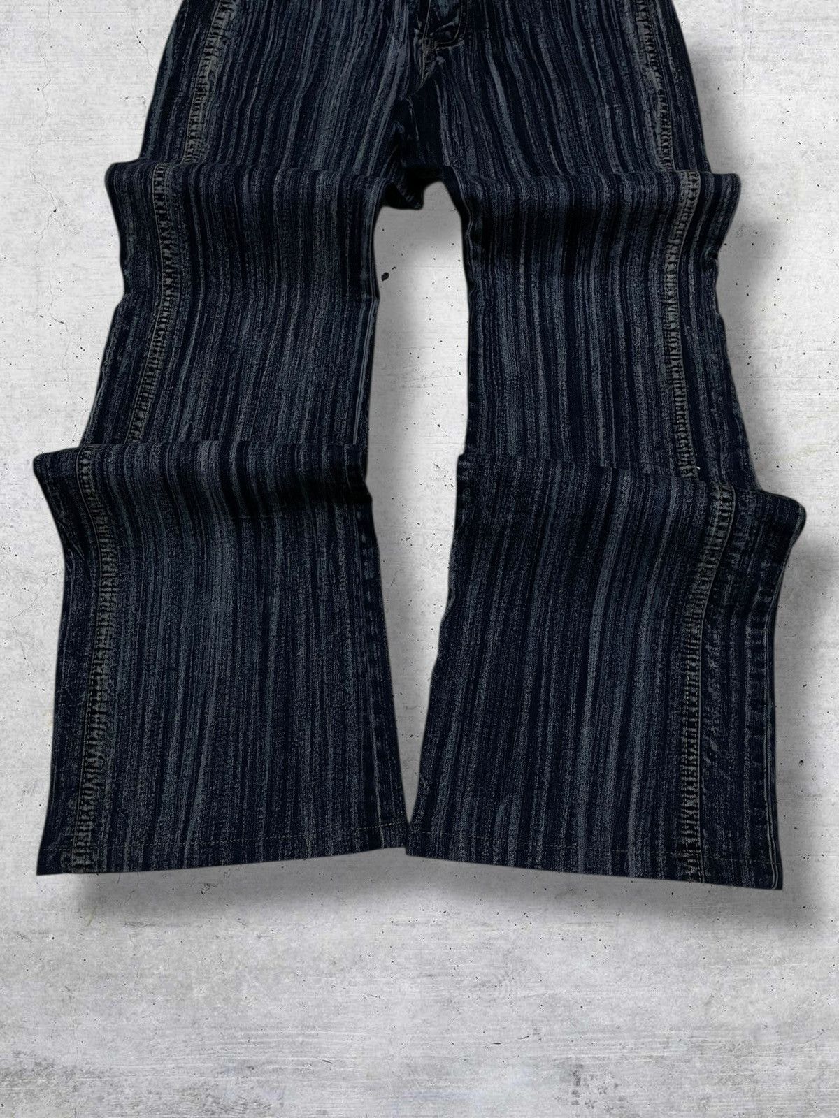 Tornado Mart VINTAGE SUNROSE JAPAN DESIGNER 90S OG TRIBAL FLARED DENIM Size US 29 - 3 Thumbnail