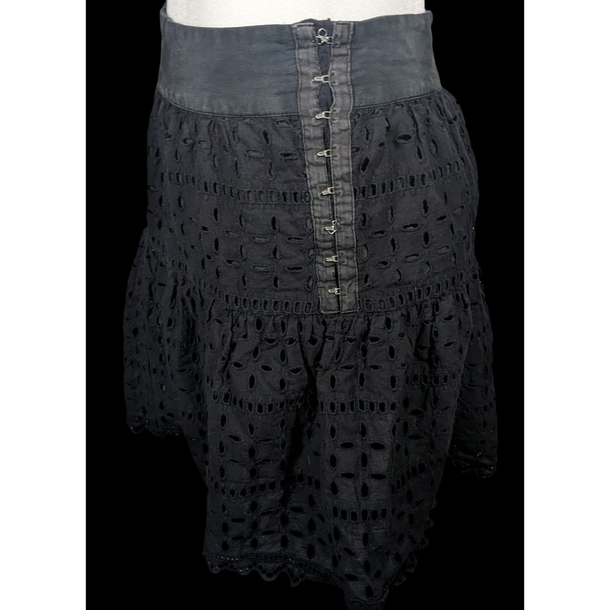 Reformation Reformation Gothic Wench Eyelet Skirt With Hook Closure Size 27" / US 4 / IT 40 - 3 Thumbnail