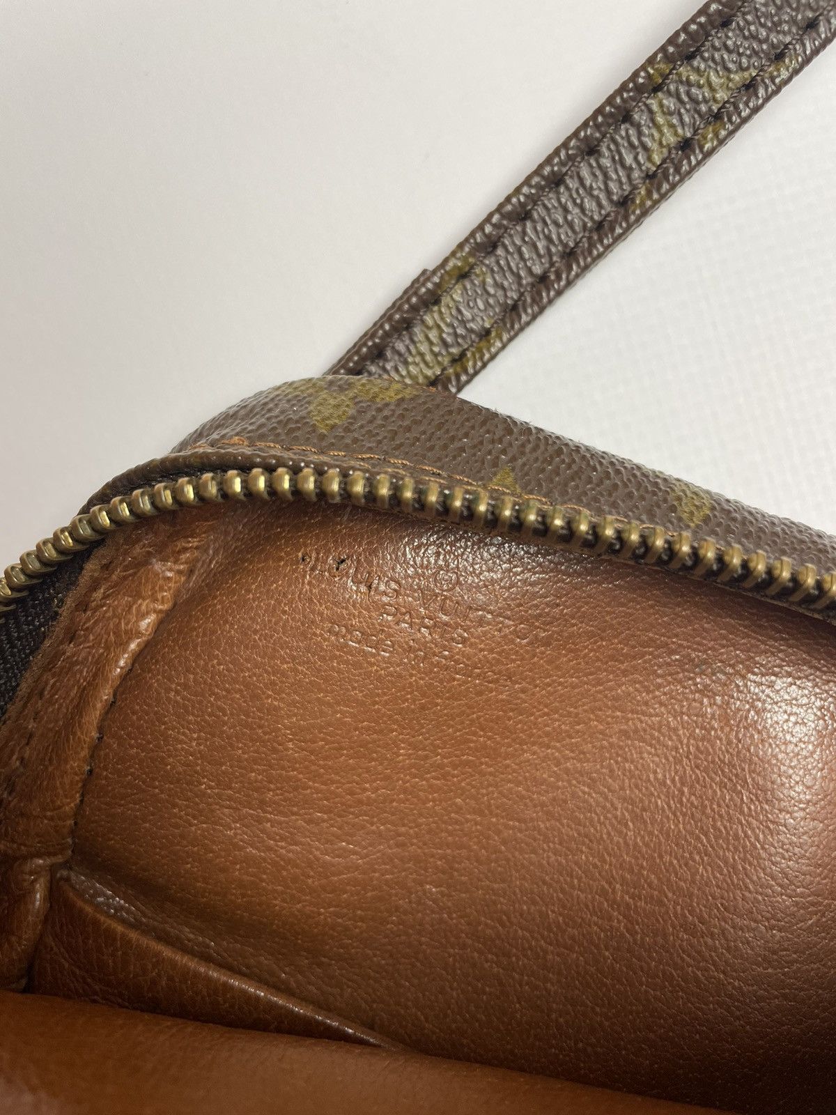 Louis Vuitton × Vintage Louis Vuitton Monogram Danube Messenger Brown Size ONE SIZE - 15 Thumbnail