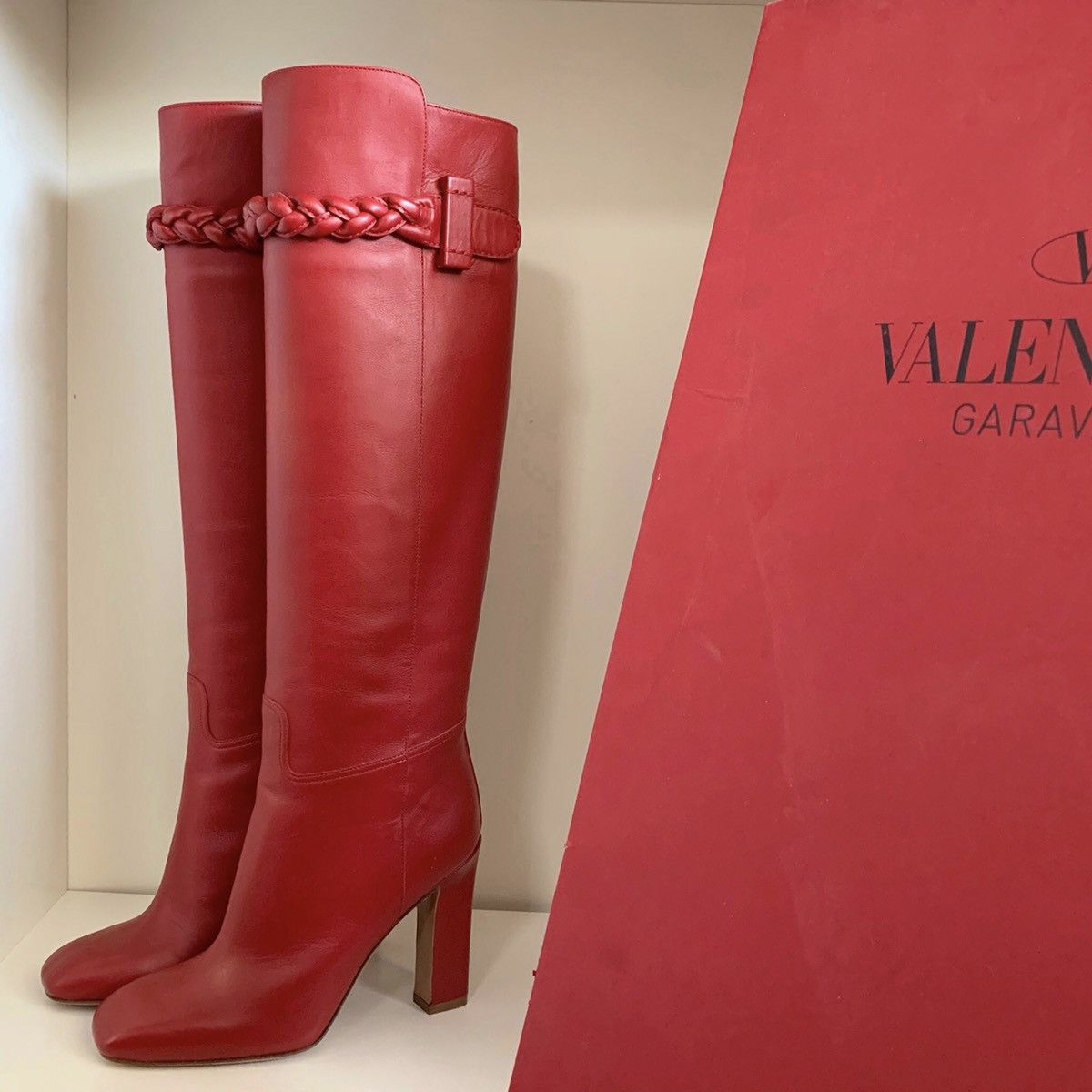 Red calfskin knee boots