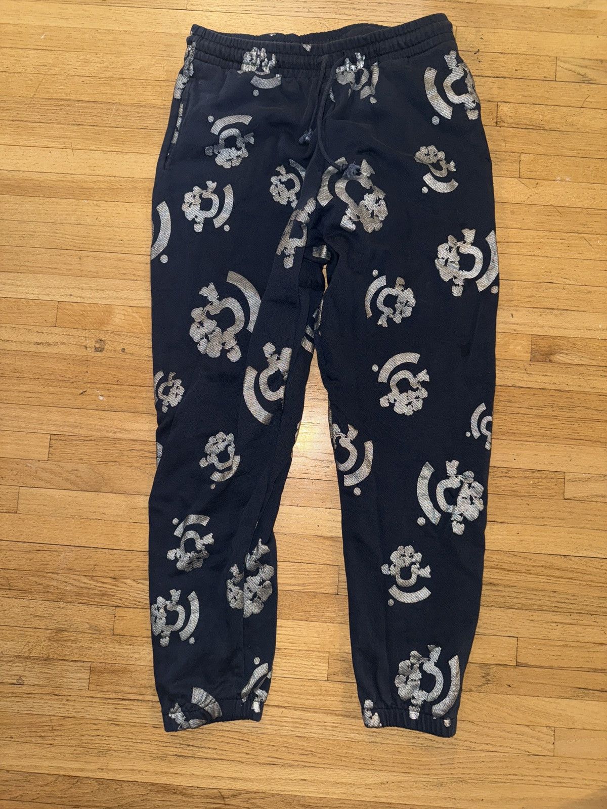 (B).Stroy × DENIM TEARS Denim Tears (b).Stroy Blue cotton wreath XL sweatpants Size US 36 / EU 52 - 6 Thumbnail