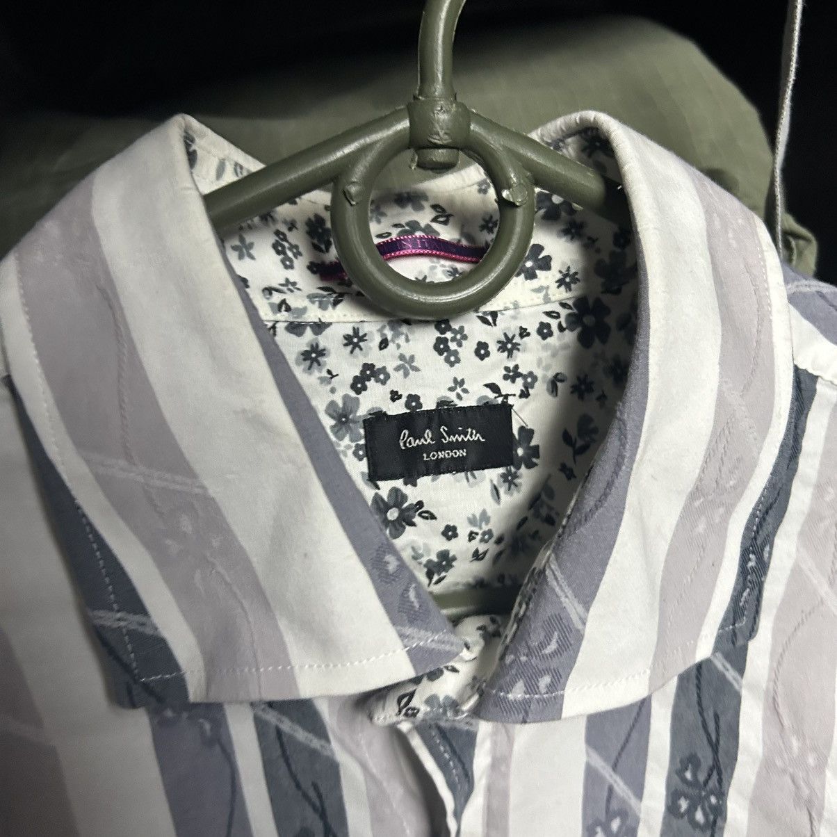Paul Smith Designer Paul Smith Small logo Graphic button shirt size M Size US M / EU 48-50 / 2 - 4 Thumbnail