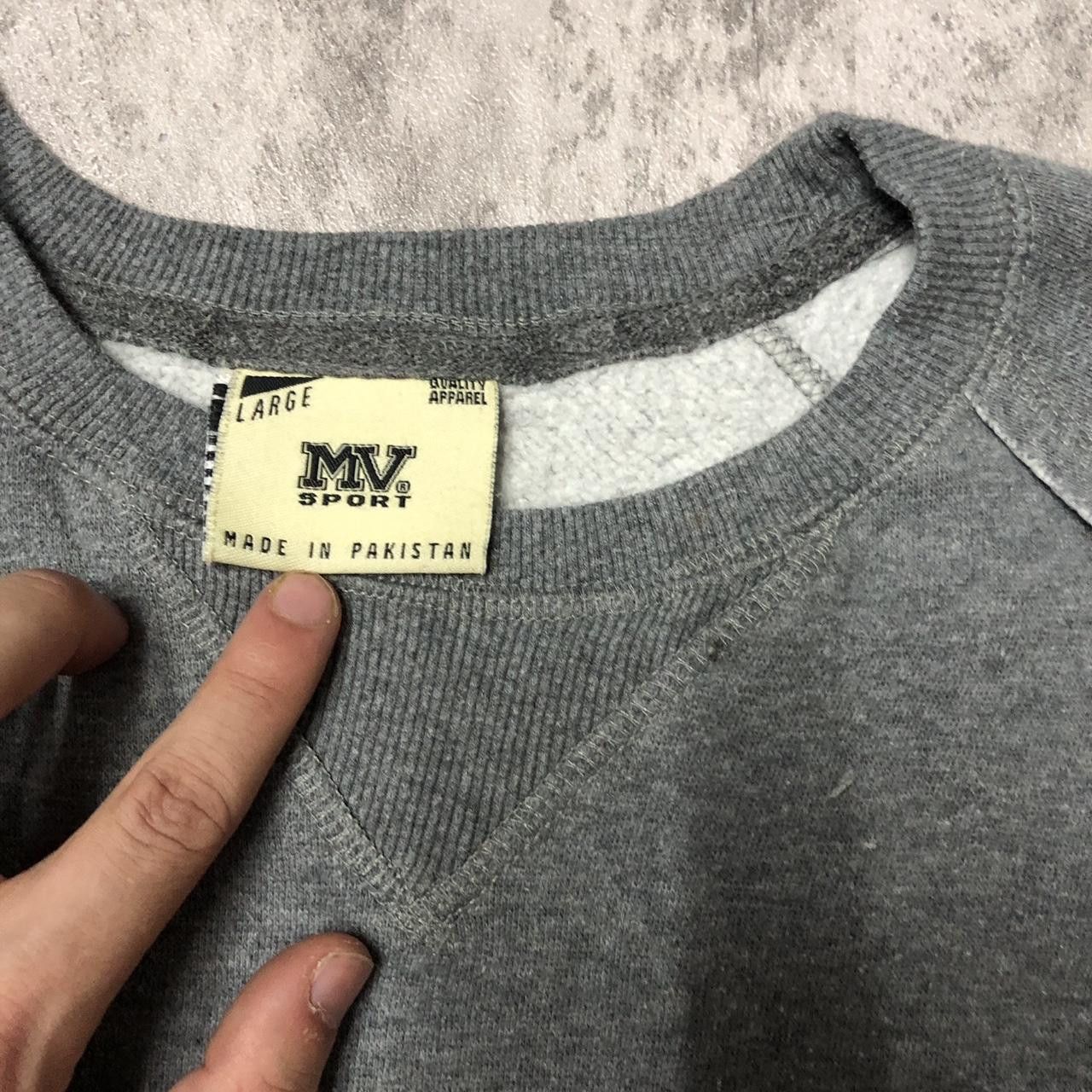 Other Grey vintage 90s crewneck sweatshirt with distressed details Size US L / EU 52-54 / 3 - 3 Thumbnail