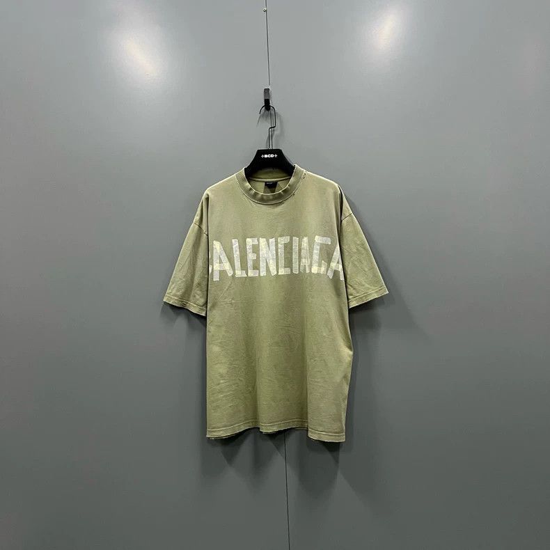 Balenciaga Balenciaga Washing and making old tape logo short sleeves Size US XL / EU 56 / 4 - 1 Thumbnail