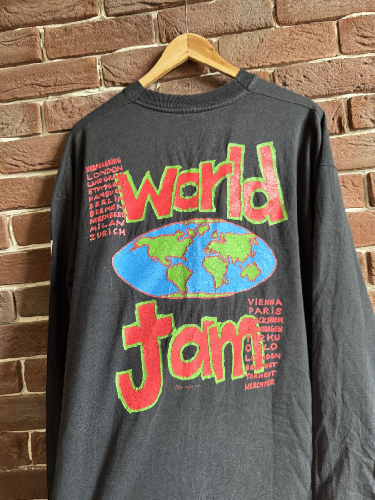 Band Tees Vintage 90s Rare Pearl Jam Rhinos Grunge Band T Shirt Hype Size US XL / EU 56 / 4 - 9 Thumbnail