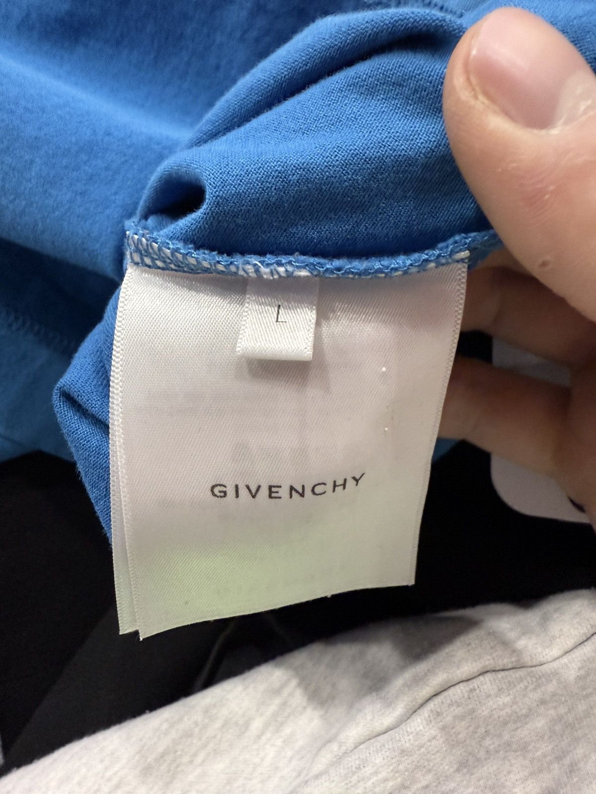 Givenchy Givenchy Bleach T-Shirt Size US L / EU 52-54 / 3 - 4 Thumbnail