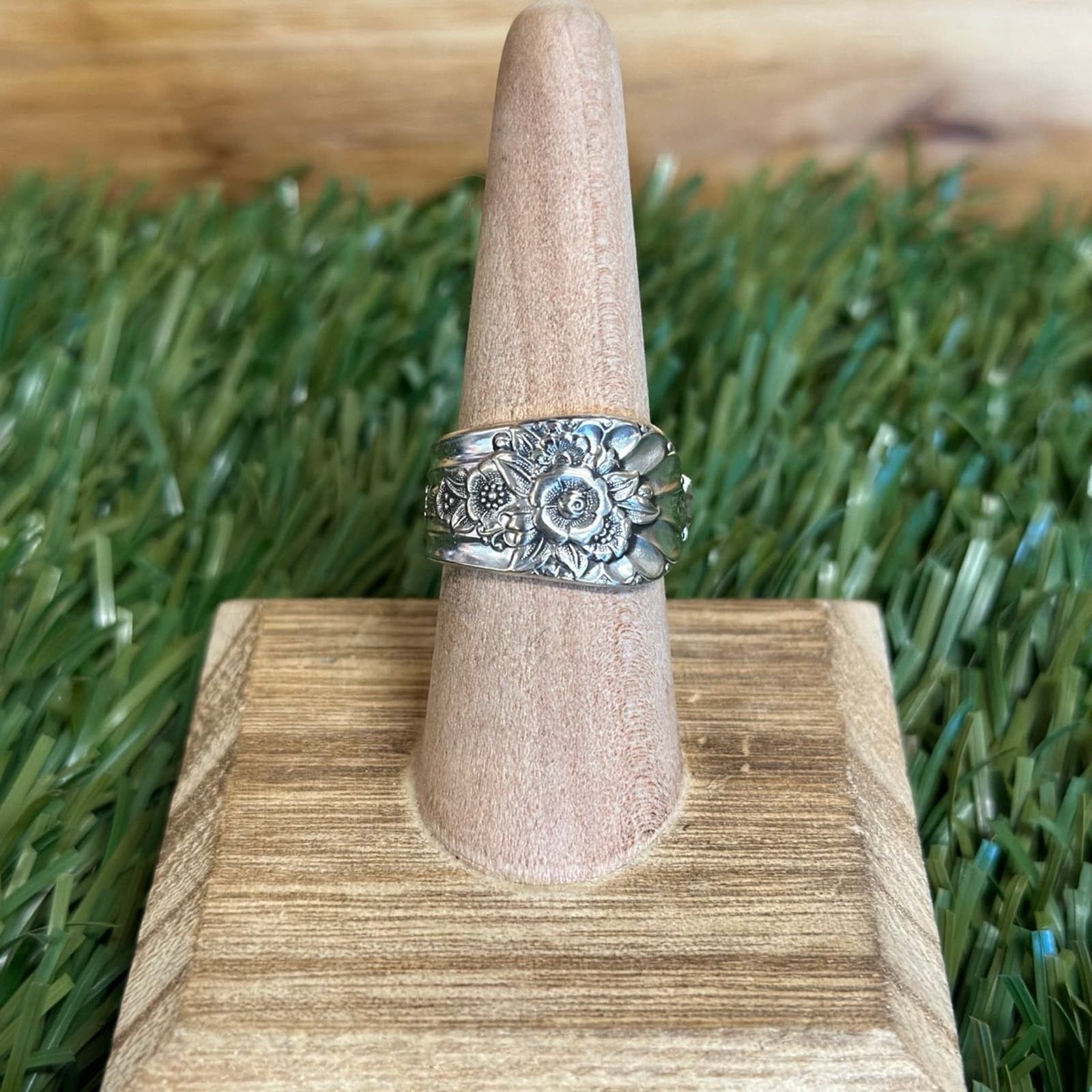Handmade Handmade Ring size 8.5 Size ONE SIZE - 3 Thumbnail