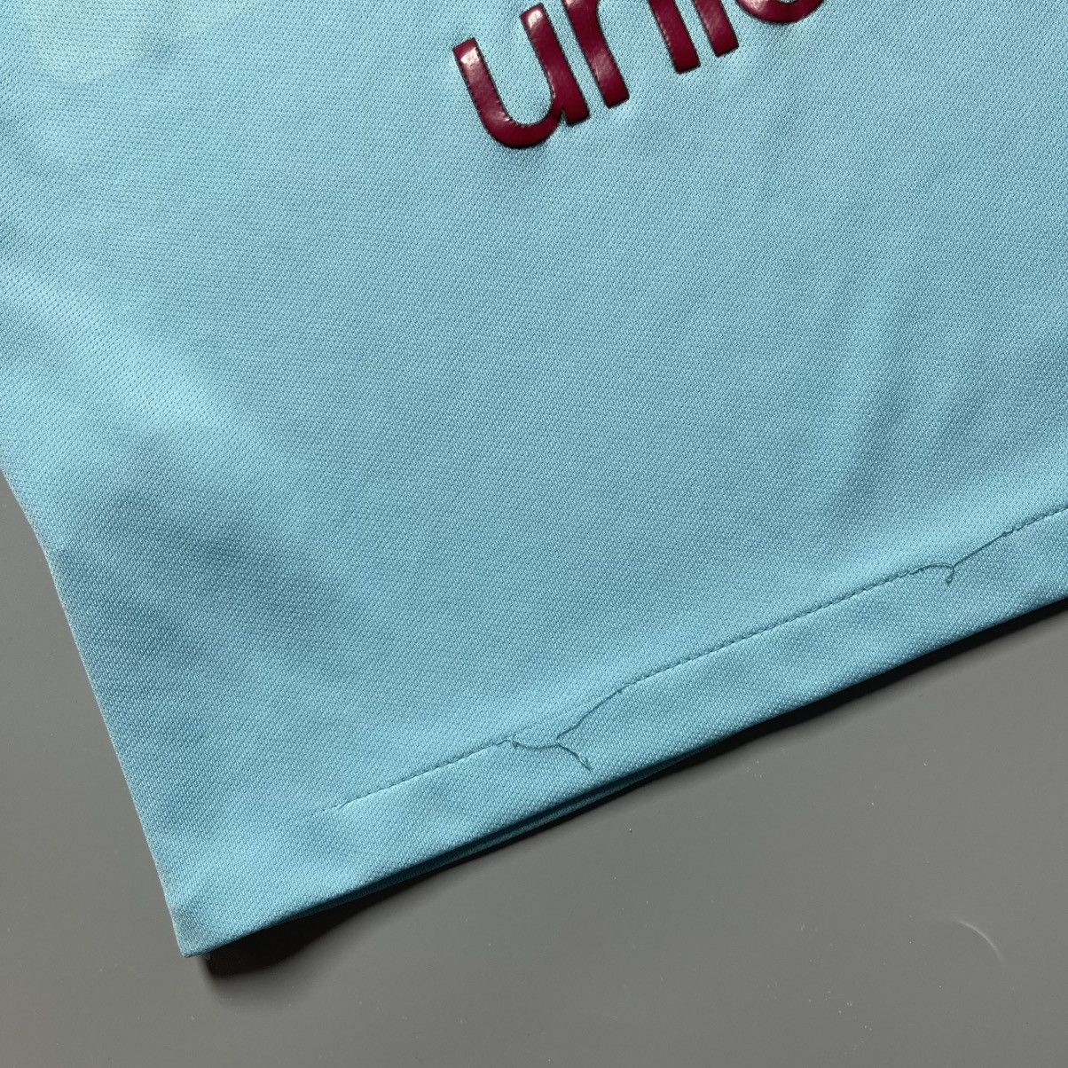 Nike BARCELONA NIKE 2017/2018 FOOTBALL AWAY JERSEY #10 MESSI Size US M / EU 48-50 / 2 - 16 Thumbnail