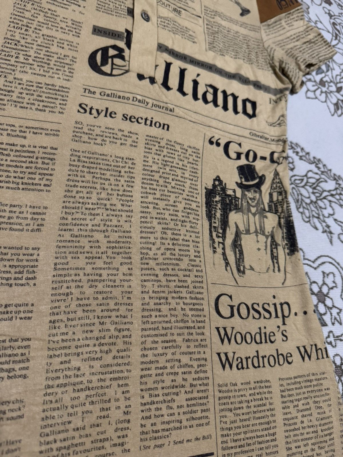 Jean Paul Gaultier × John Galliano RARE! Galliano Newspaper Shoulder Suede Single Pocket Shirt Size US M / EU 48-50 / 2 - 5 Thumbnail