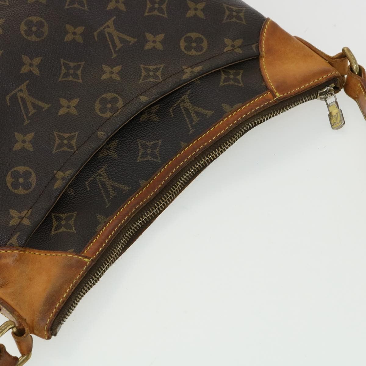 Louis Vuitton LOUIS VUITTON Monogram Odeon MM Shoulder Bag M56389 Size ONE SIZE - 6 Thumbnail