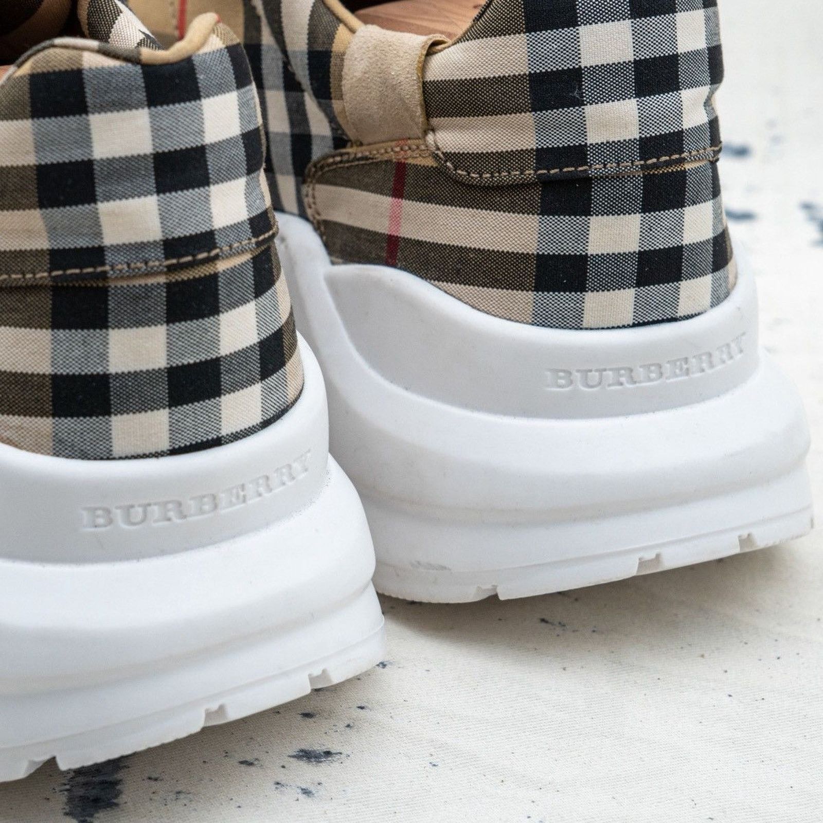 Burberry Burberry men’s check monogram vintage logo sneakers Size US 9.5 / EU 42-43 - 10 Thumbnail