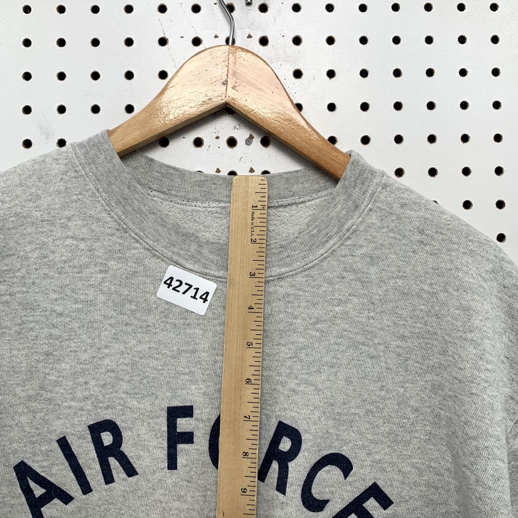 Vintage VINTAGE Air Force Crewneck Sweatshirt Mens L Gray Long Sleeve Pullover USA 90s Size US L / EU 52-54 / 3 - 4 Thumbnail