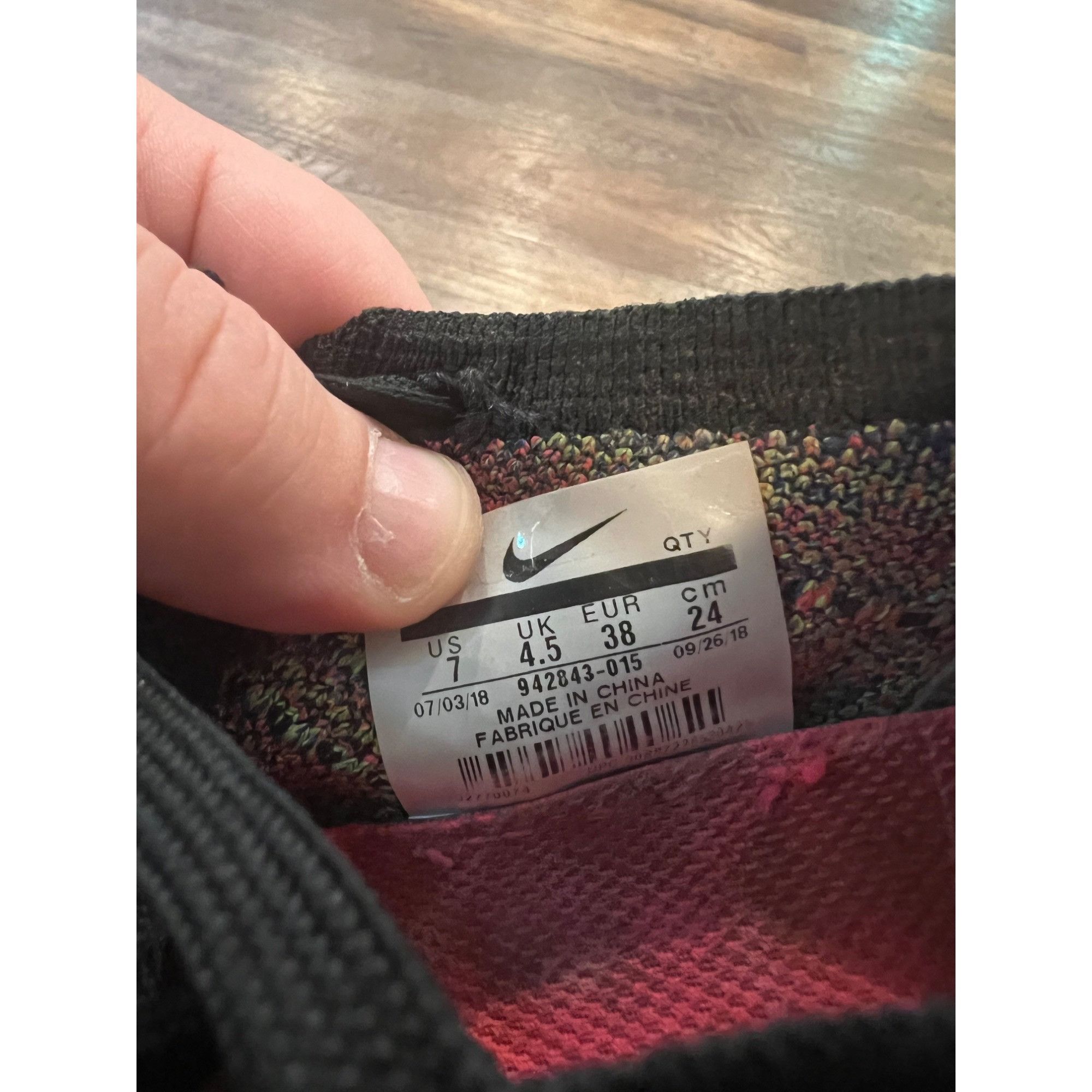 Nike Nike Air Vapor Max Flyknit 2 Women Size 7 Black Multi Col Size US 7 / IT 37 - 4 Thumbnail