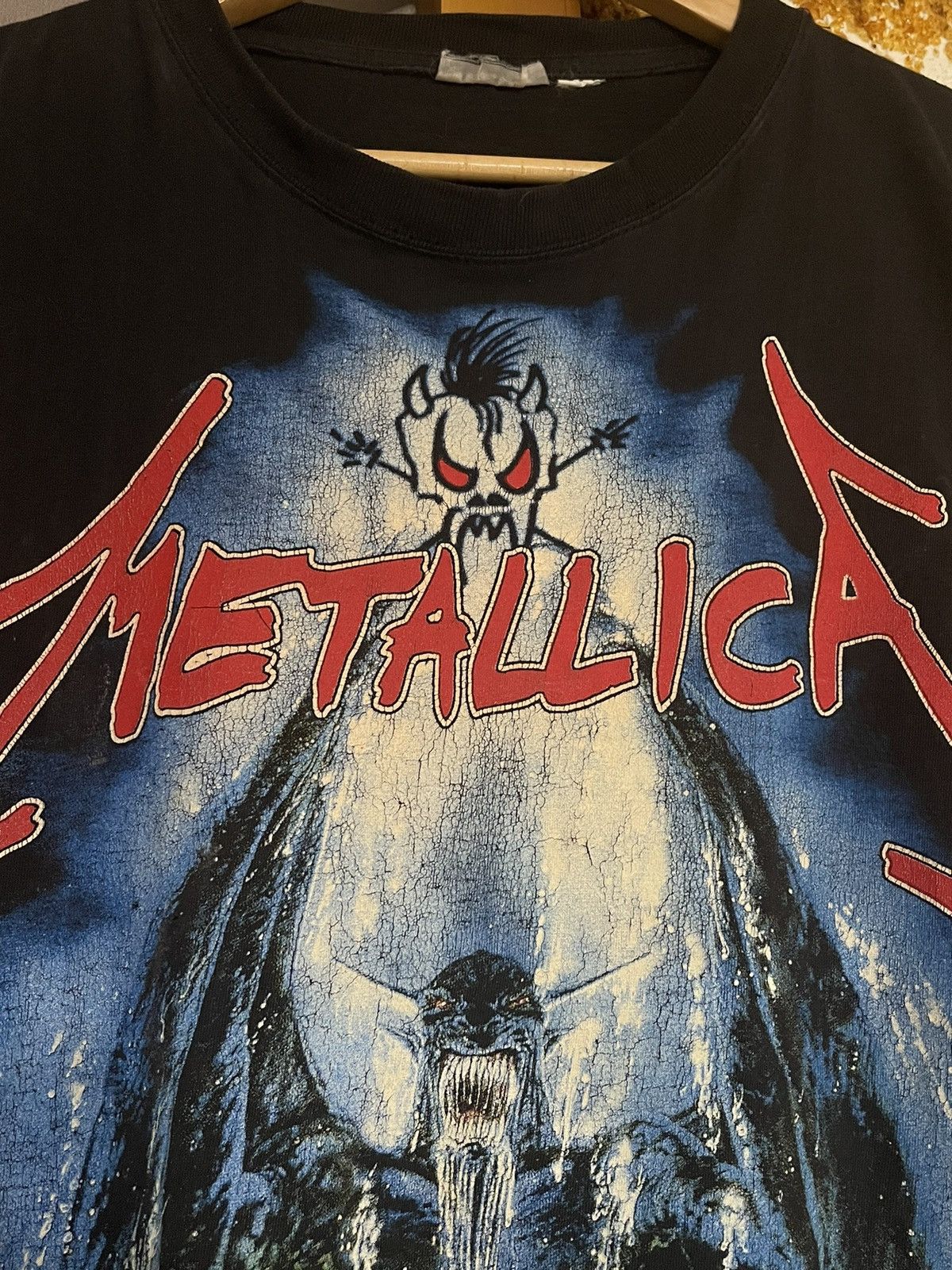 Band Tees Crazy Rare Vintage 90s Metallica Demon Skull AOP T-shirt Size US XL / EU 56 / 4 - 12 Thumbnail