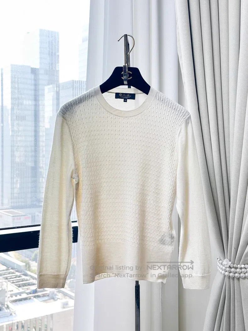 Loro Piana Loro Piana Off-white long-sleeve cashmere cable knit top Size XS / US 0-2 / IT 36-38 - 1 Thumbnail